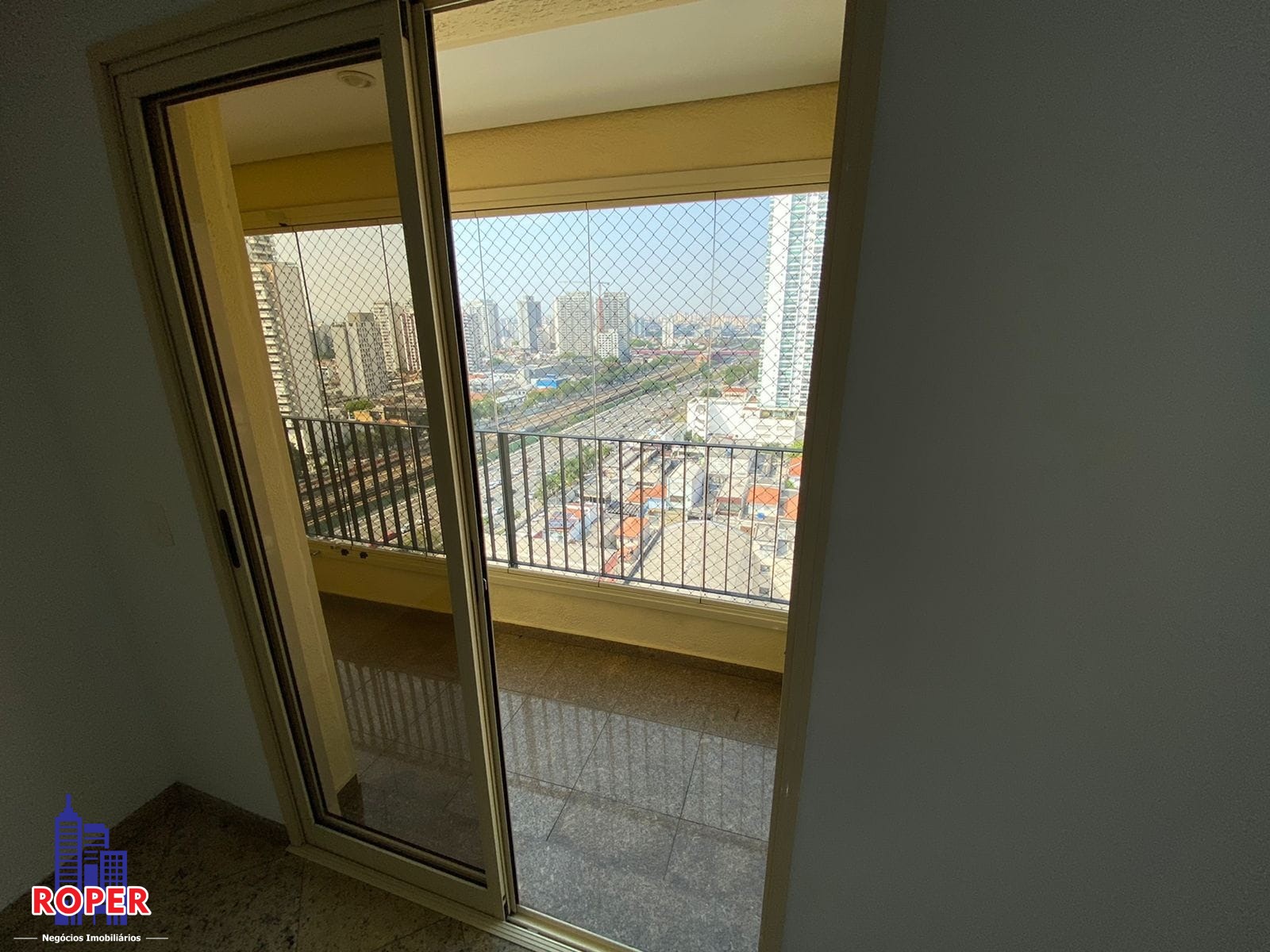 Apartamento à venda e aluguel com 3 quartos, 92m² - Foto 4