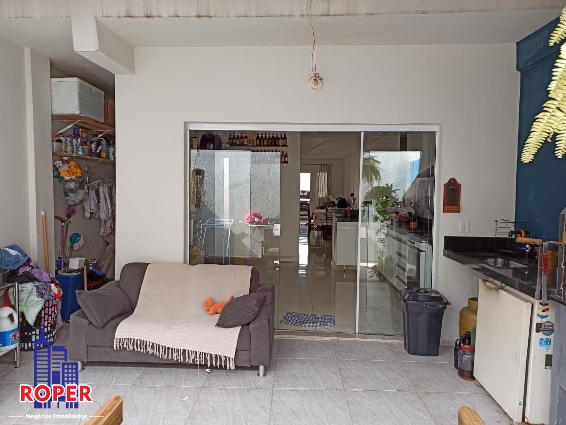 Casa à venda com 3 quartos, 120m² - Foto 3