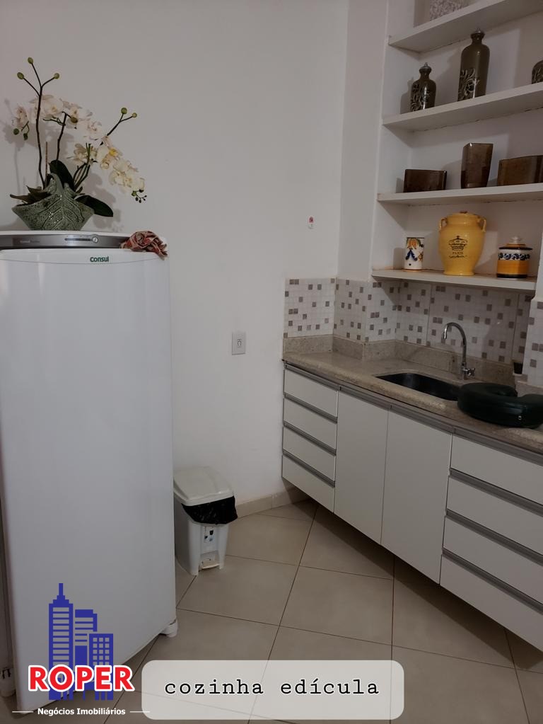 Casa à venda com 4 quartos, 600m² - Foto 18