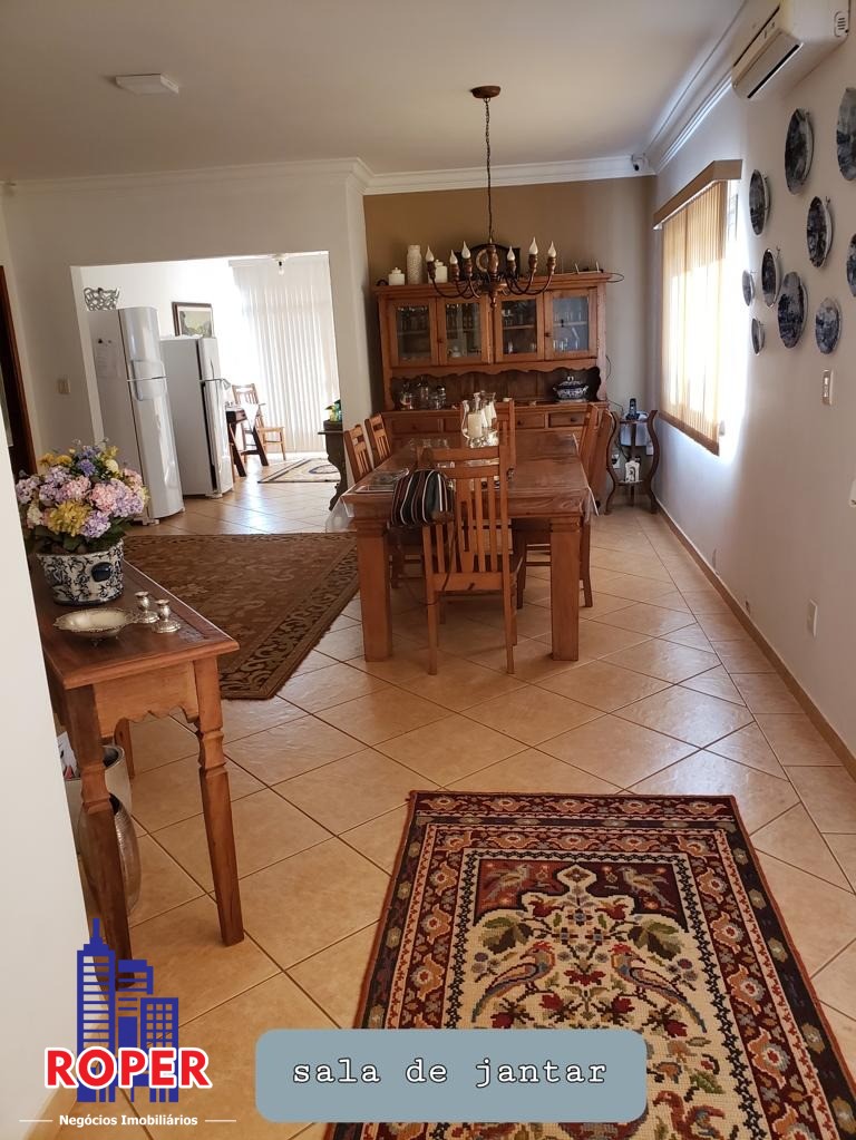 Casa à venda com 4 quartos, 600m² - Foto 11