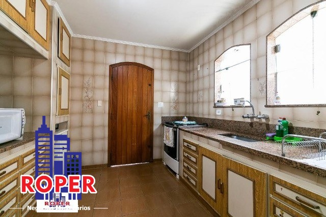 Casa à venda com 5 quartos, 183m² - Foto 8