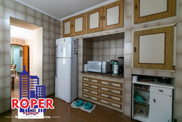 Casa à venda com 5 quartos, 183m² - Foto 9