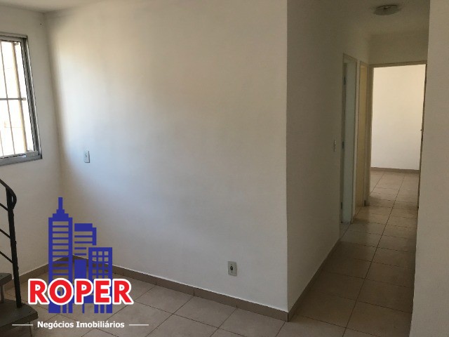 Apartamento à venda com 3 quartos, 100m² - Foto 2