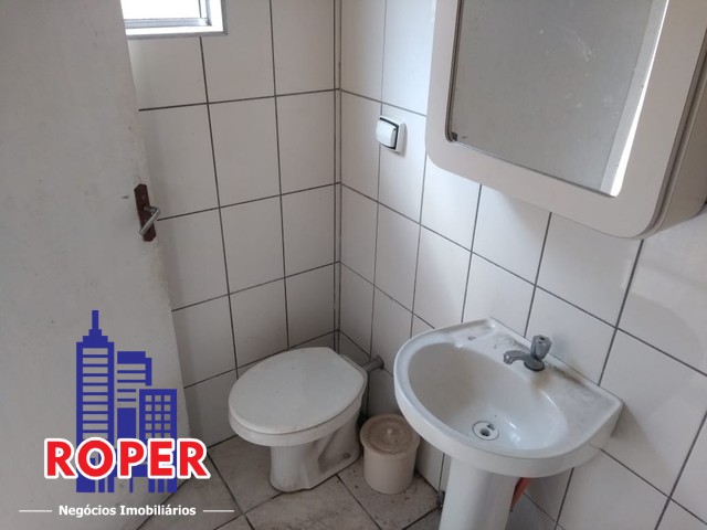 Casa à venda com 5 quartos, 240m² - Foto 18