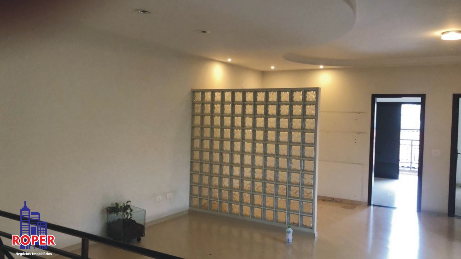 Casa à venda e aluguel com 3 quartos, 319m² - Foto 16