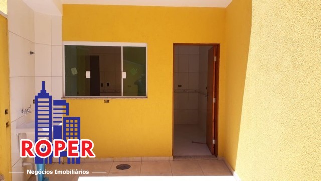 Casa à venda com 3 quartos, 100m² - Foto 2