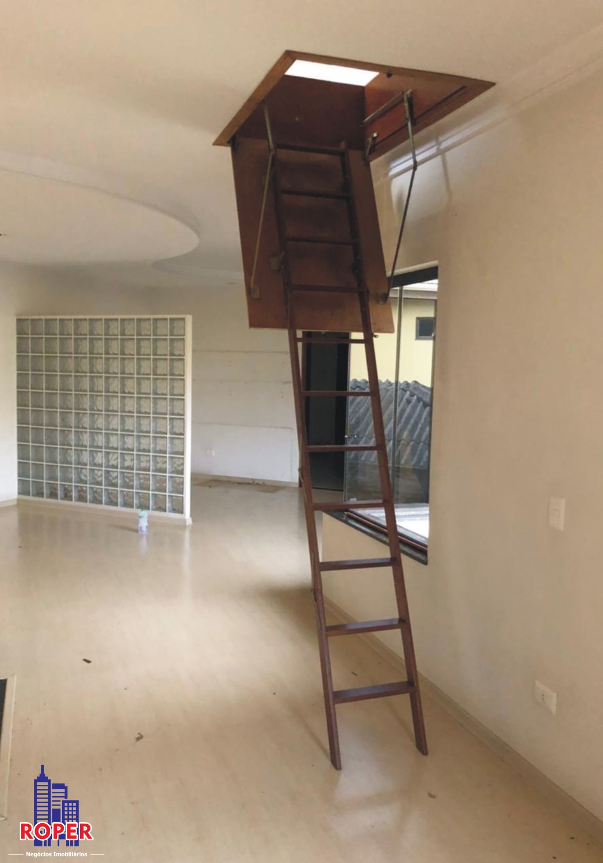 Casa à venda e aluguel com 3 quartos, 319m² - Foto 17