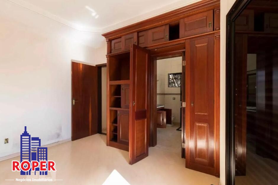 Casa à venda e aluguel com 3 quartos, 319m² - Foto 30