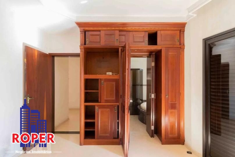 Casa à venda e aluguel com 3 quartos, 319m² - Foto 31