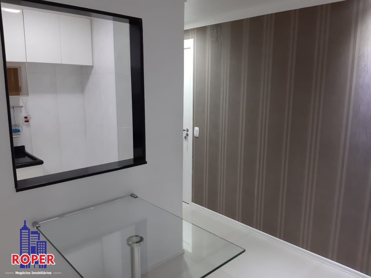 Apartamento à venda com 2 quartos, 44m² - Foto 2