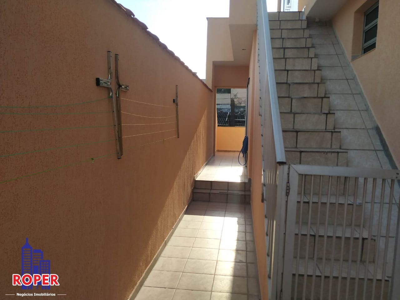 Casa à venda com 3 quartos, 226m² - Foto 8