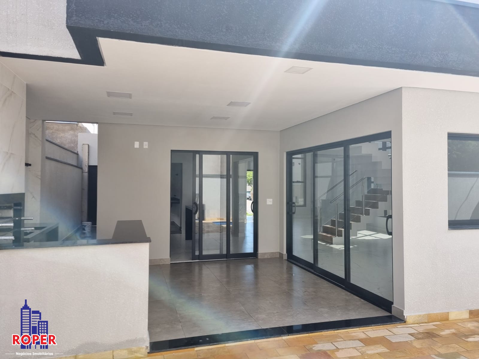 Casa à venda com 4 quartos, 282m² - Foto 23