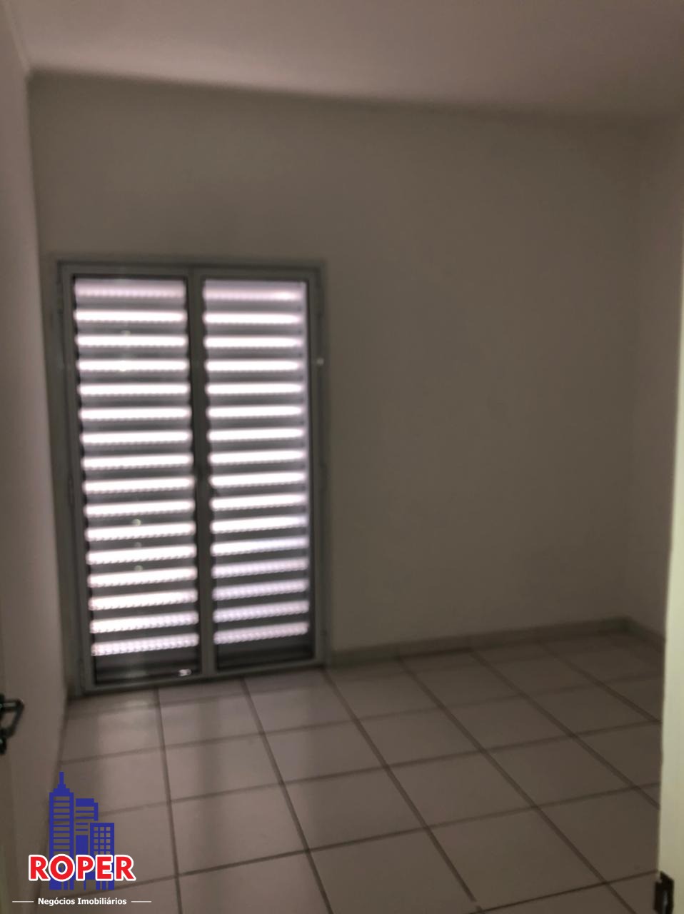 Casa à venda e aluguel com 3 quartos, 100m² - Foto 11