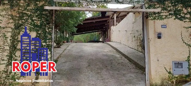 Casa à venda com 3 quartos, 1000m² - Foto 3