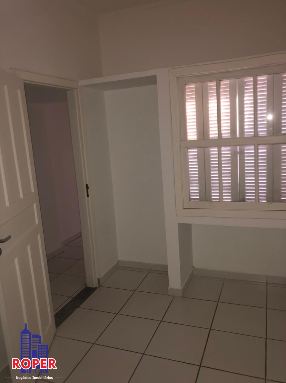 Casa à venda e aluguel com 3 quartos, 100m² - Foto 8