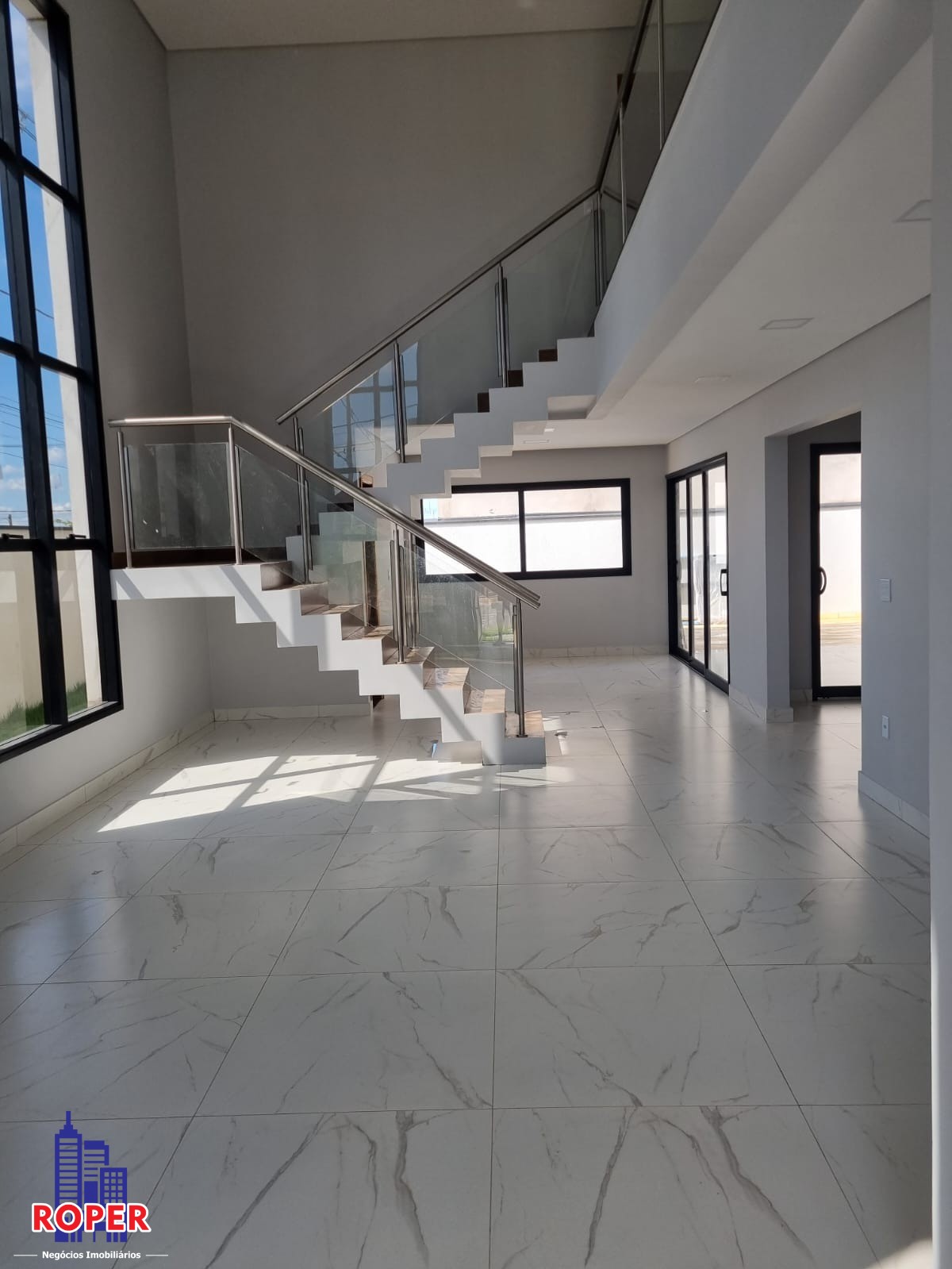 Casa à venda com 4 quartos, 282m² - Foto 10