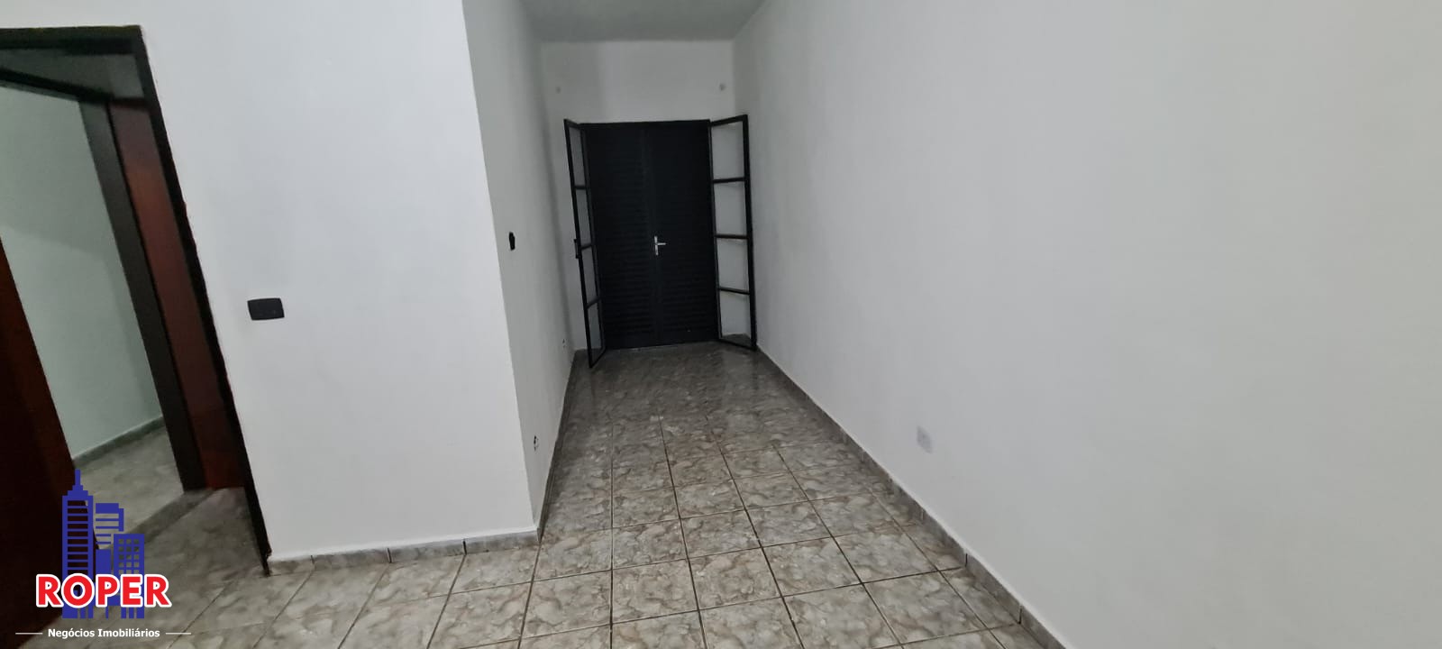 Casa à venda com 3 quartos, 220m² - Foto 14