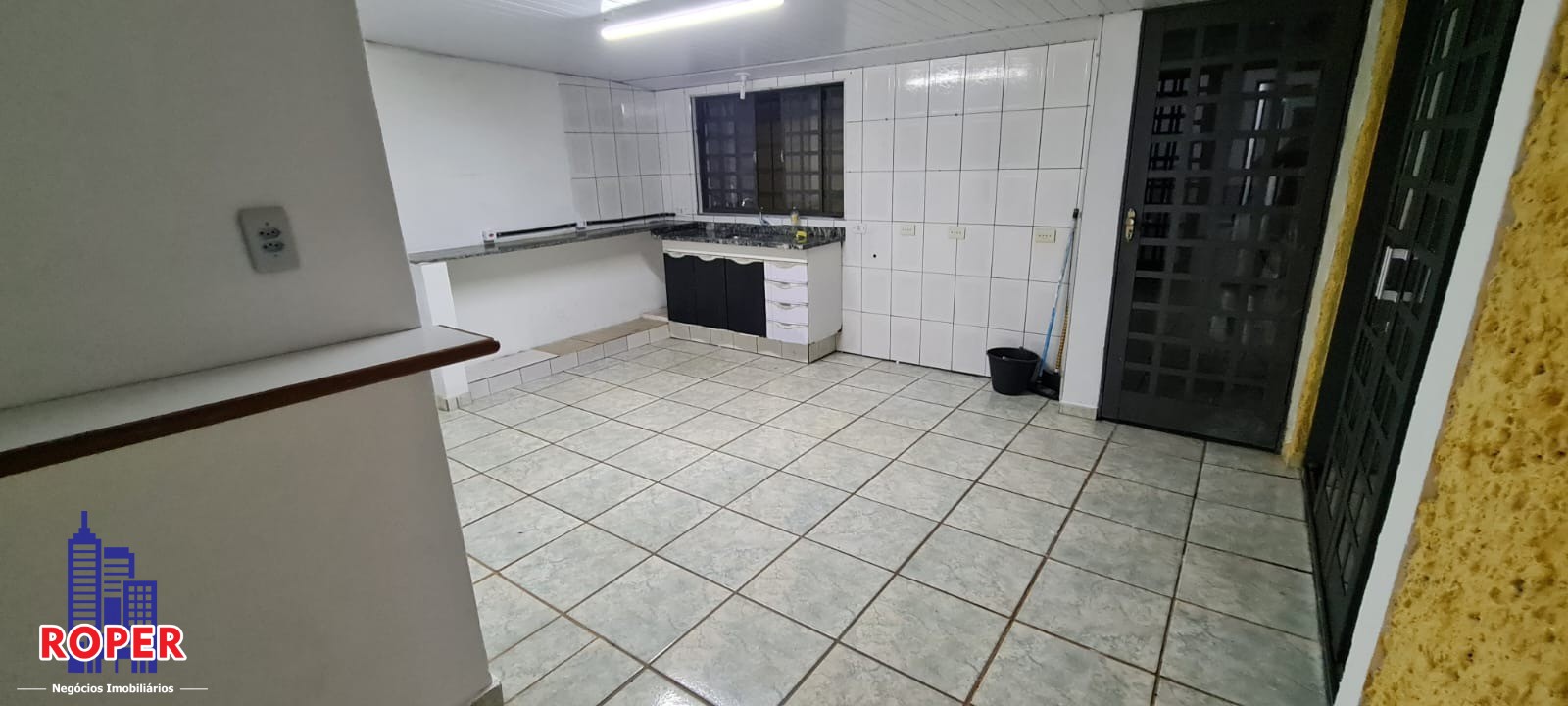 Casa à venda com 3 quartos, 220m² - Foto 9