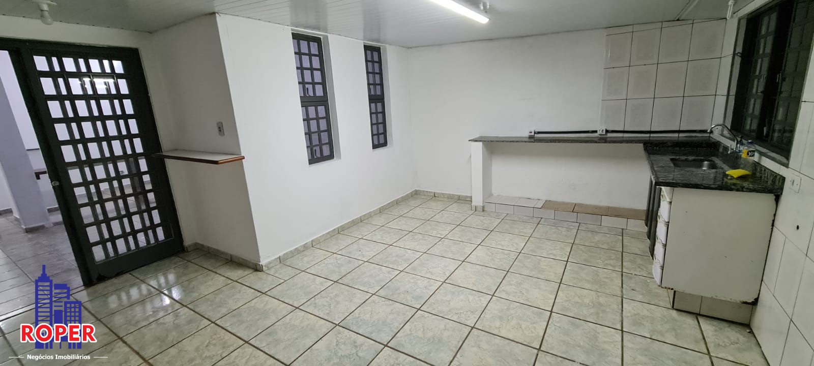 Casa à venda com 3 quartos, 220m² - Foto 12