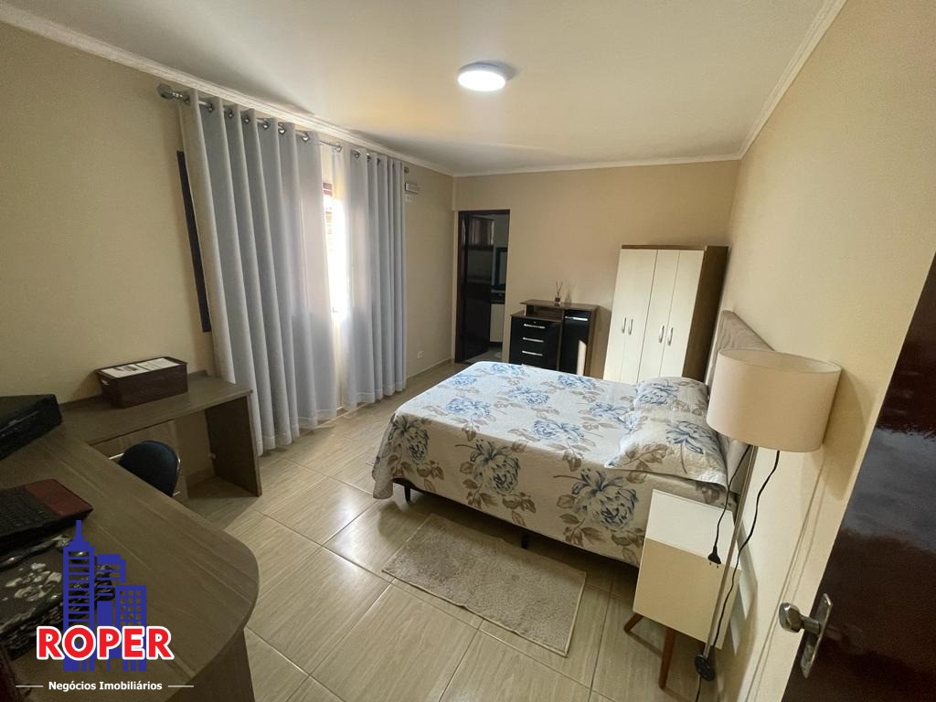 Casa à venda com 5 quartos, 192m² - Foto 11