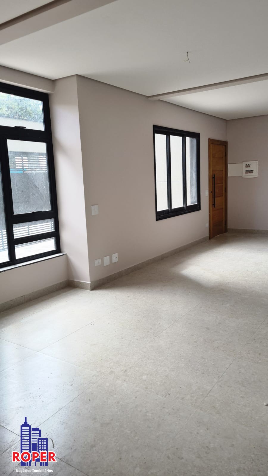 Casa à venda com 3 quartos, 100m² - Foto 5