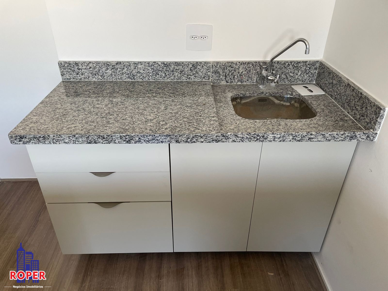 Apartamento à venda com 2 quartos, 38m² - Foto 9