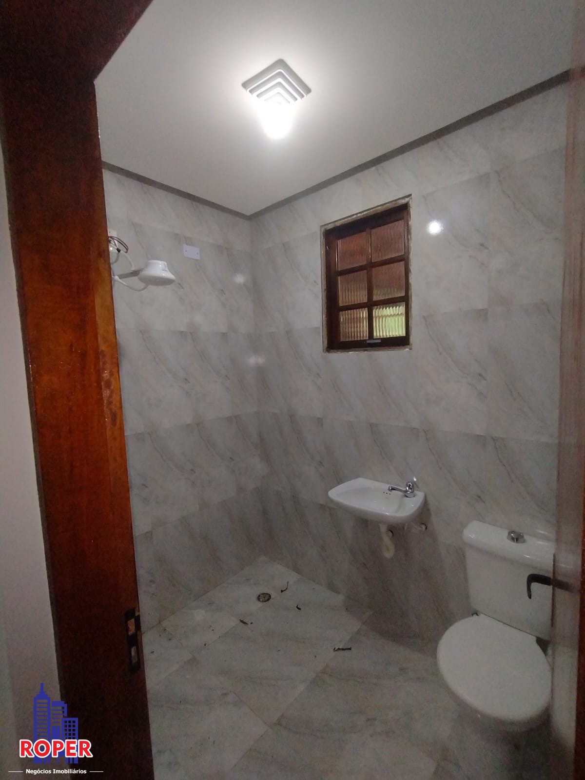 Chácara à venda com 8 quartos, 2400m² - Foto 18