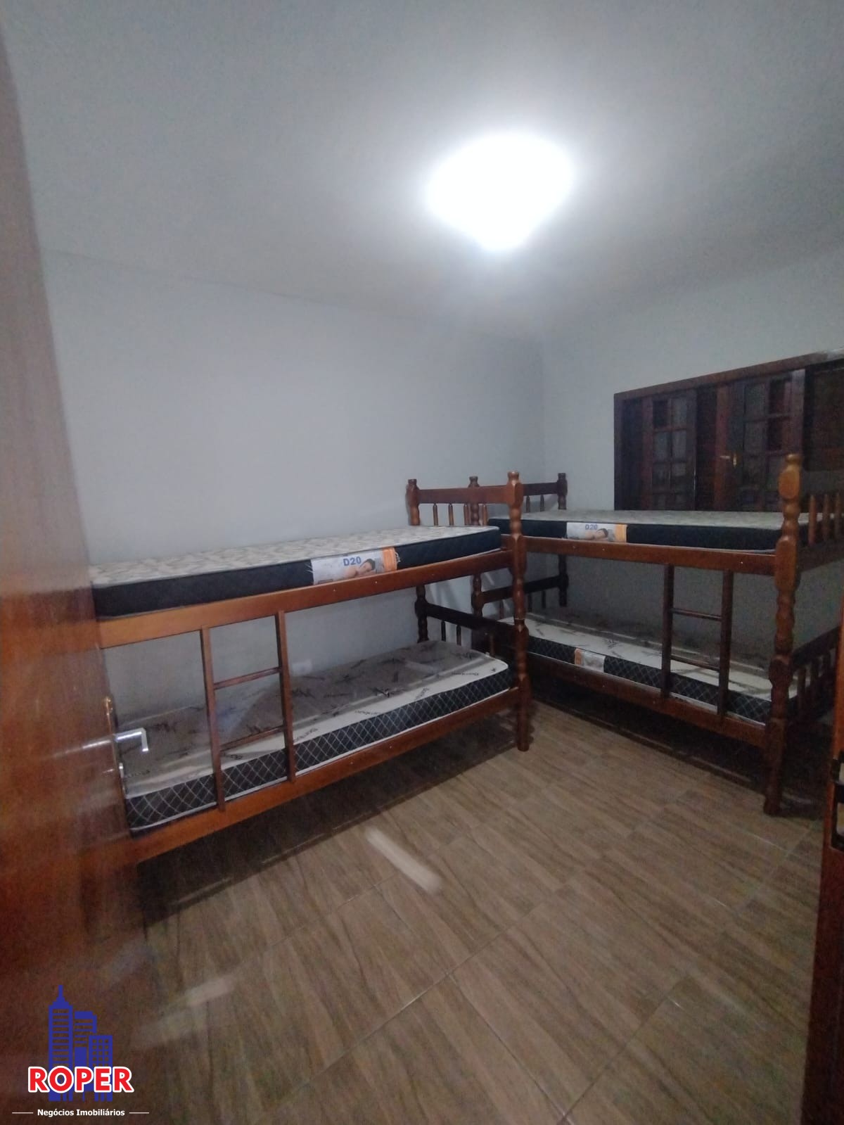 Chácara à venda com 8 quartos, 2400m² - Foto 14