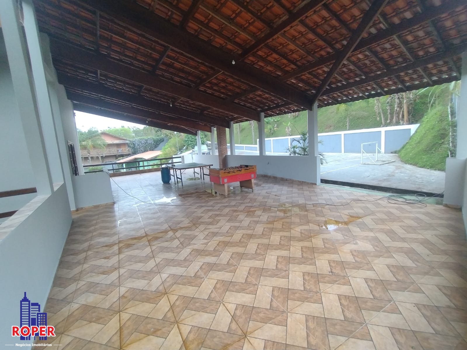 Chácara à venda com 8 quartos, 2400m² - Foto 5