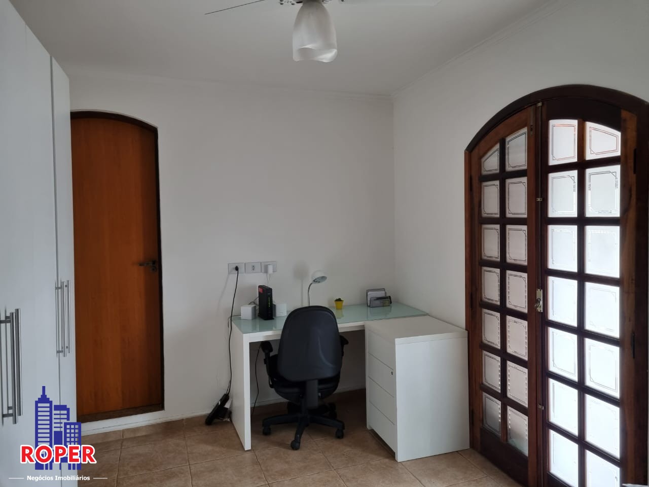 Casa à venda com 3 quartos, 252m² - Foto 15