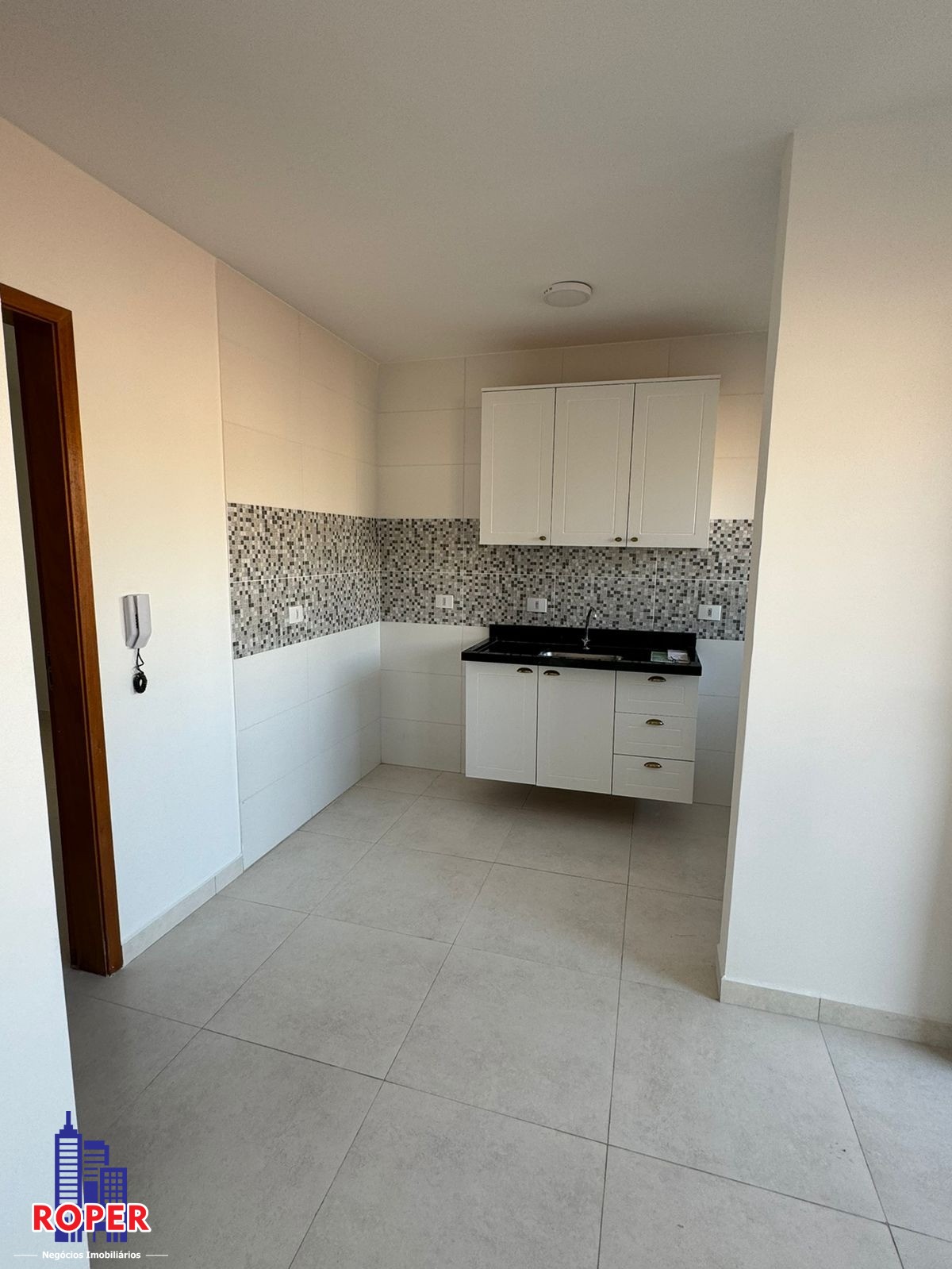 Apartamento à venda com 1 quarto, 29m² - Foto 2