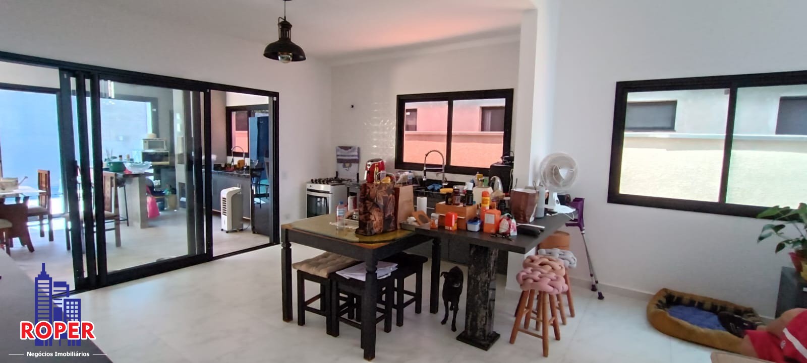 Casa à venda com 3 quartos, 362m² - Foto 3