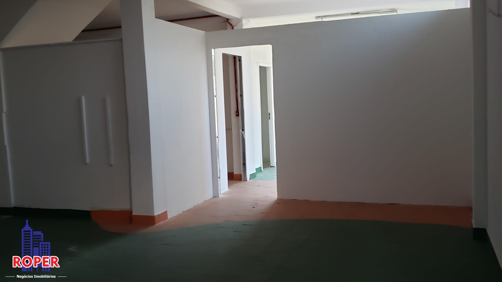 Prédio Inteiro para alugar com 6 quartos, 320m² - Foto 18