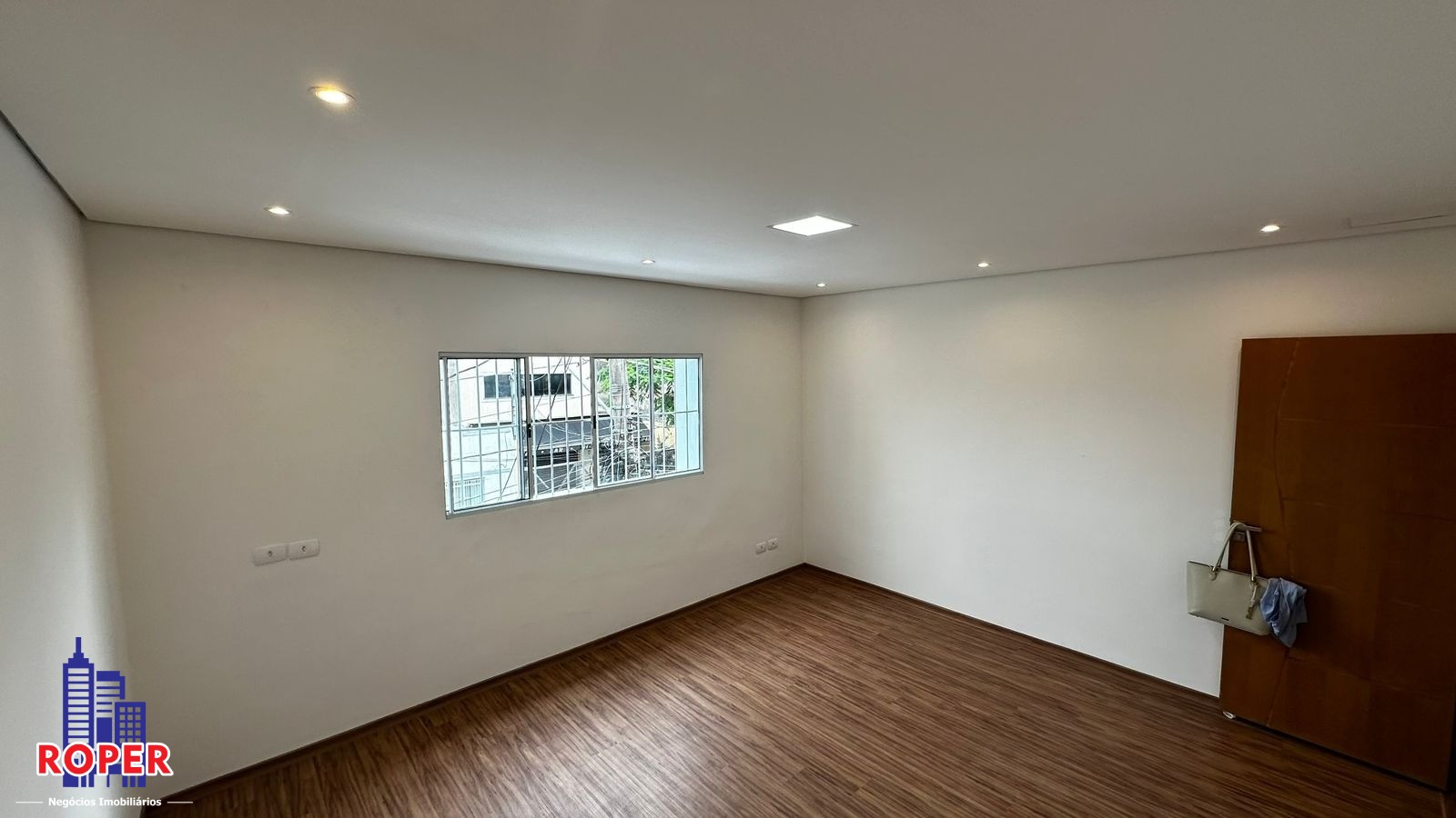 Apartamento à venda com 2 quartos, 72m² - Foto 4