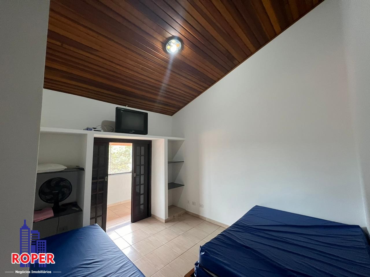 Chácara à venda com 4 quartos, 800m² - Foto 19