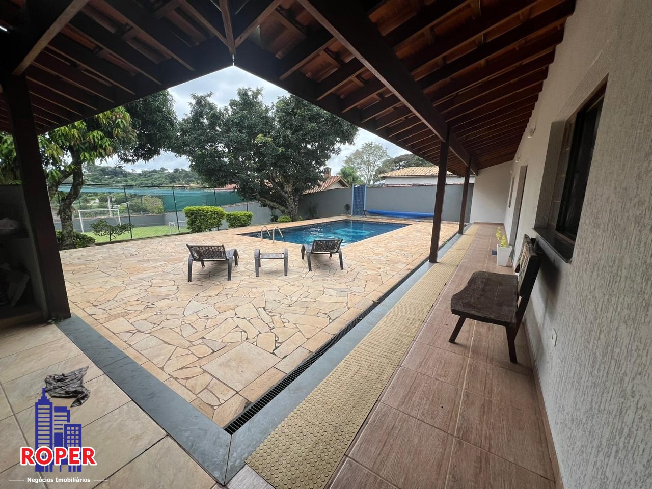 Chácara à venda com 4 quartos, 800m² - Foto 9