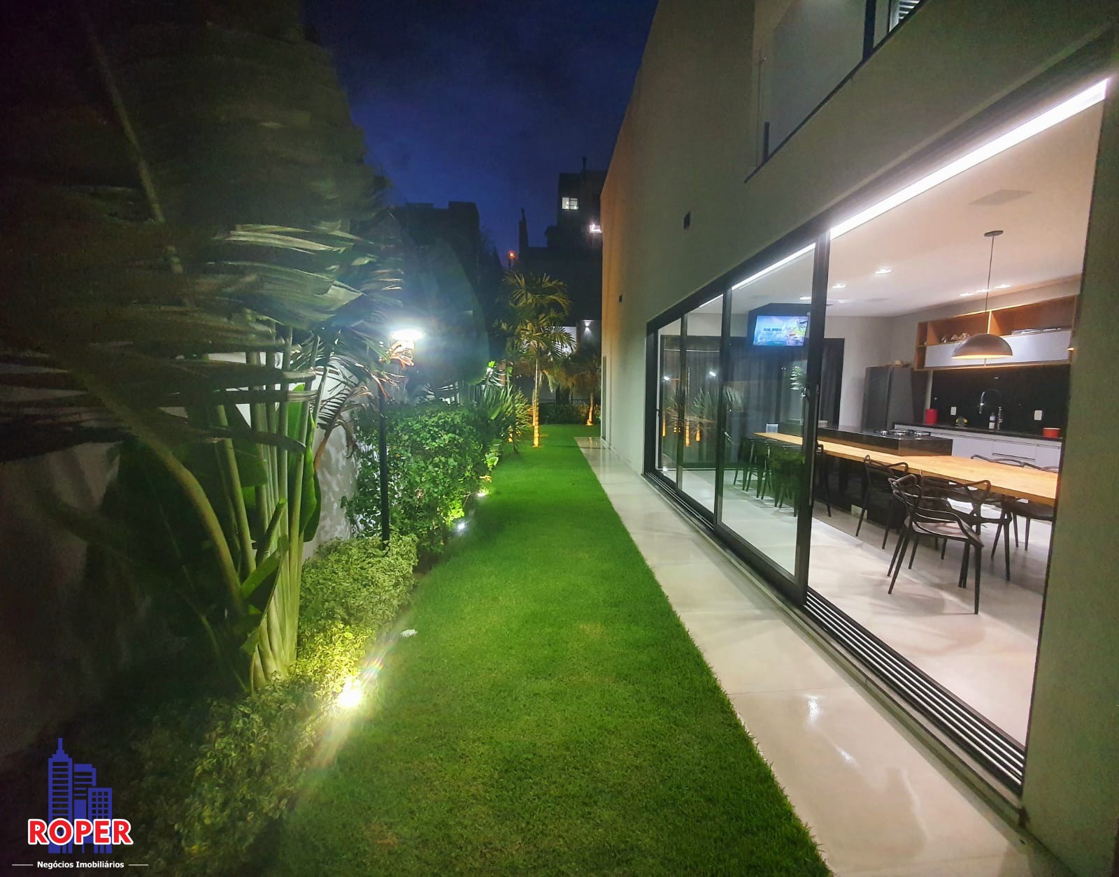 Casa à venda com 4 quartos, 895m² - Foto 16