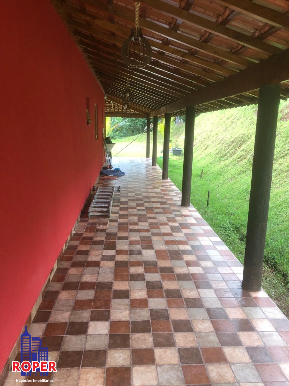 Chácara à venda com 3 quartos, 2500m² - Foto 8