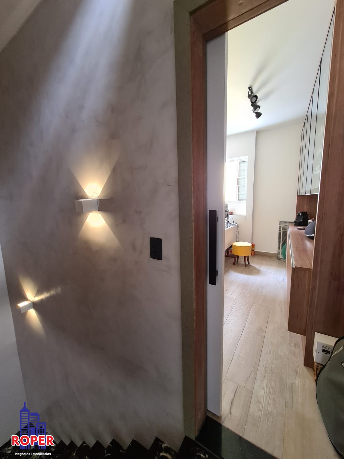 Casa à venda com 2 quartos, 100m² - Foto 17