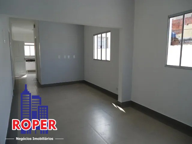 Casa à venda com 3 quartos, 216m² - Foto 3