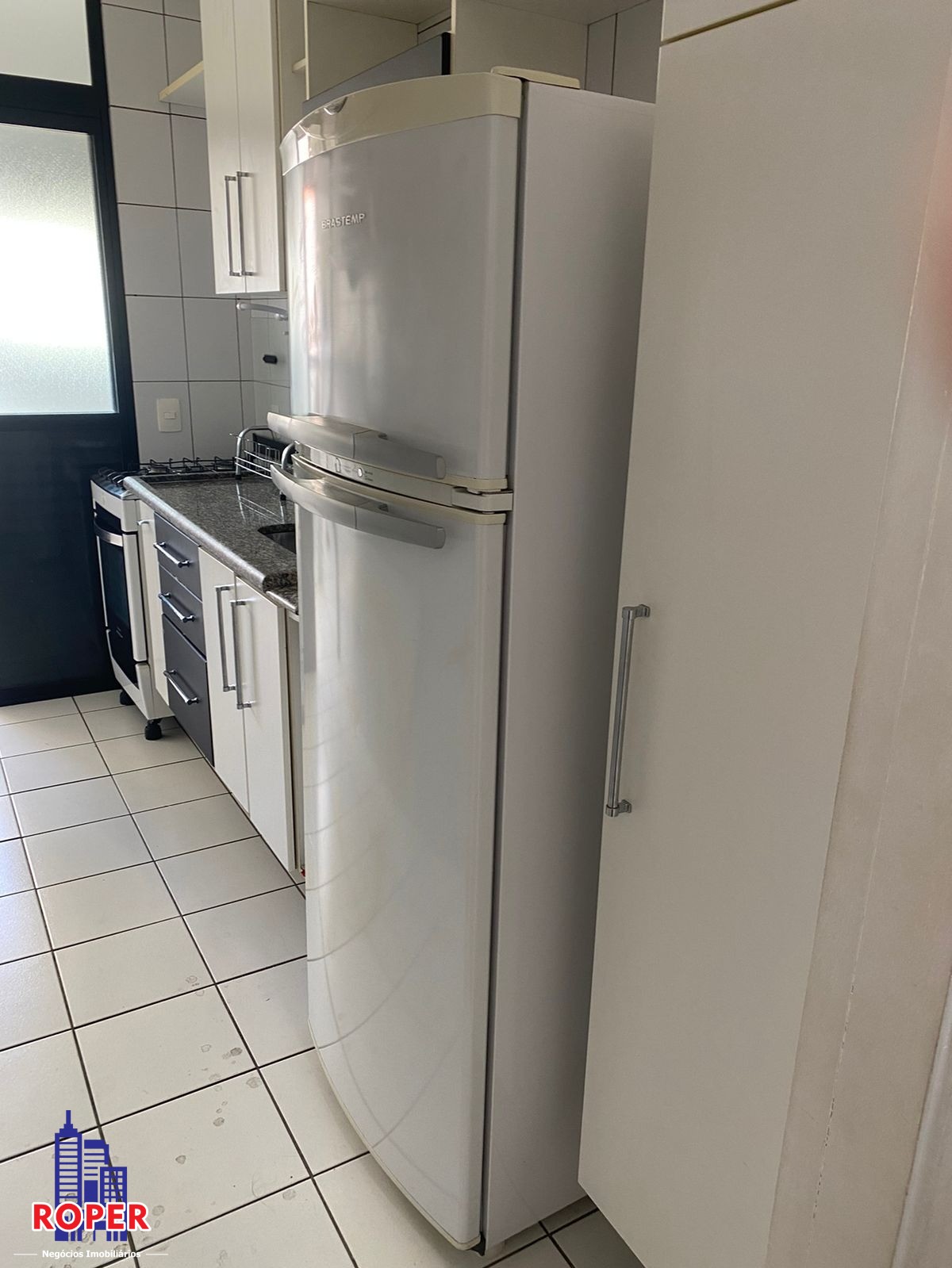 Apartamento à venda com 2 quartos, 70m² - Foto 12