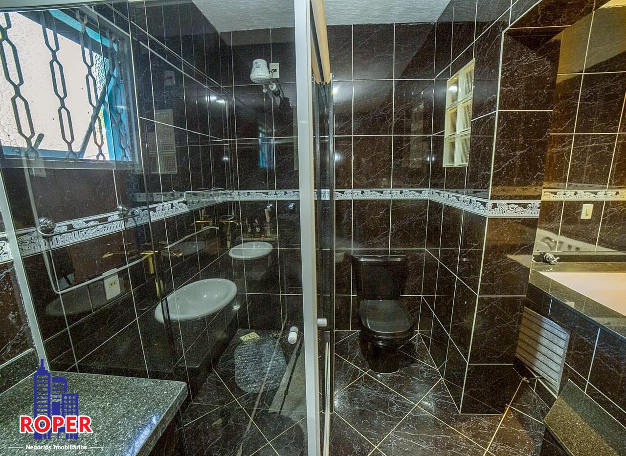 Chácara à venda com 8 quartos, 5000m² - Foto 8