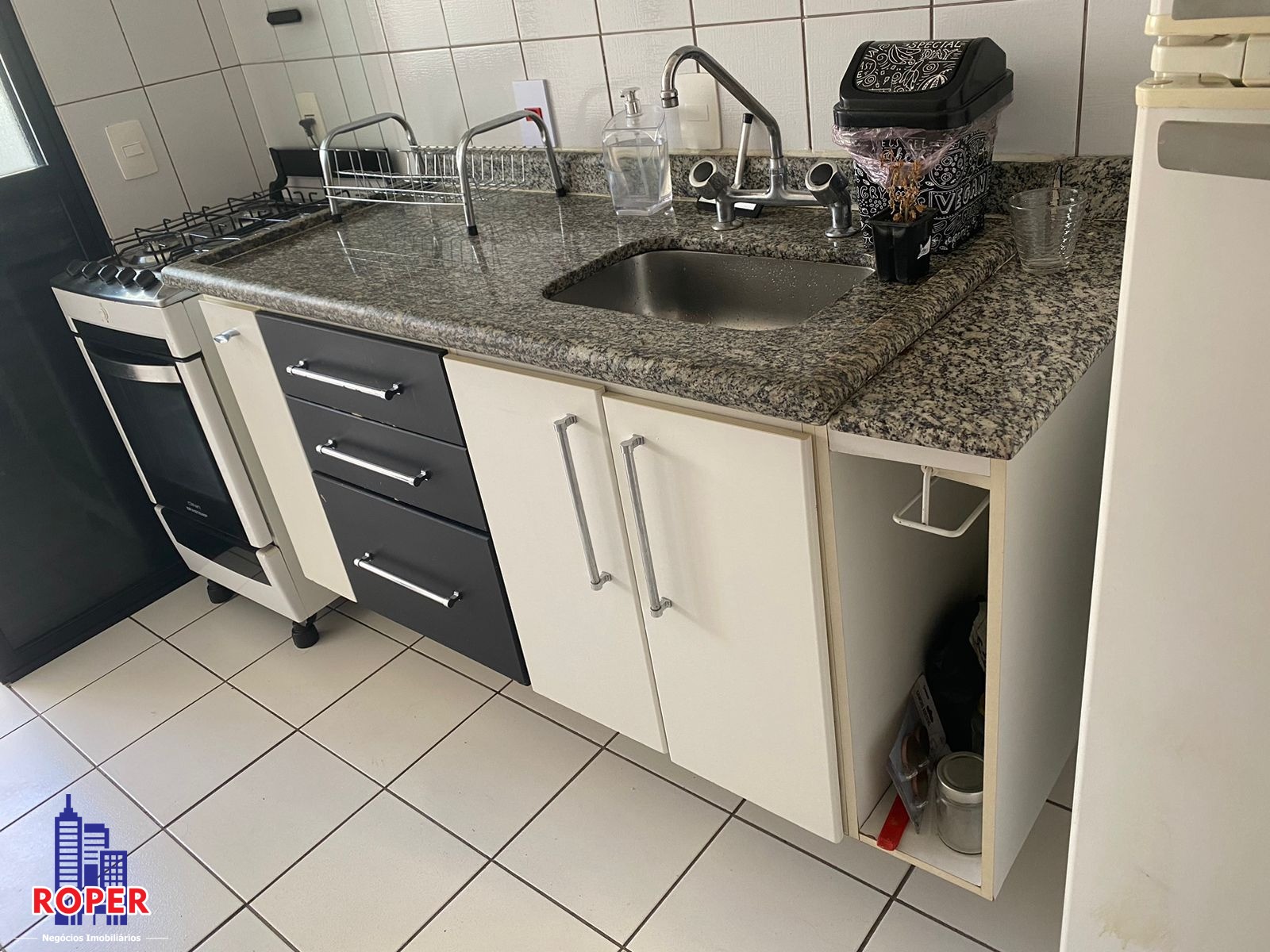 Apartamento à venda com 2 quartos, 70m² - Foto 10