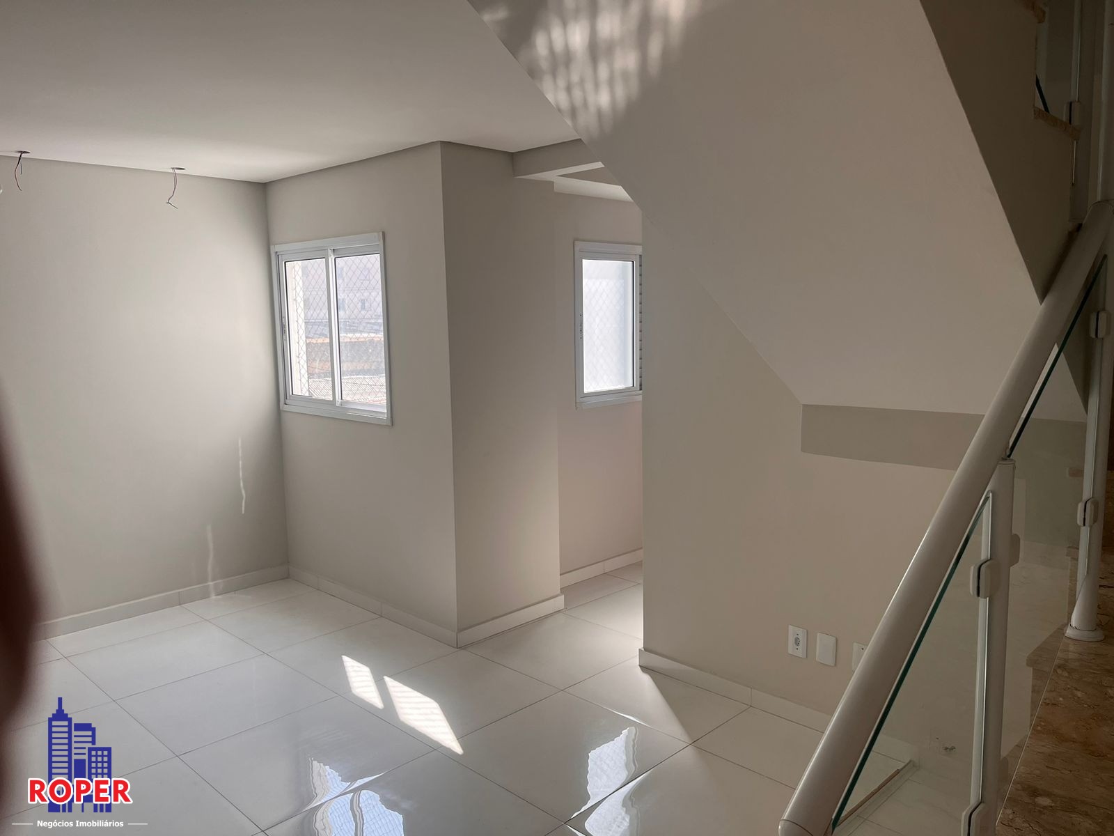 Cobertura à venda com 2 quartos, 99m² - Foto 1