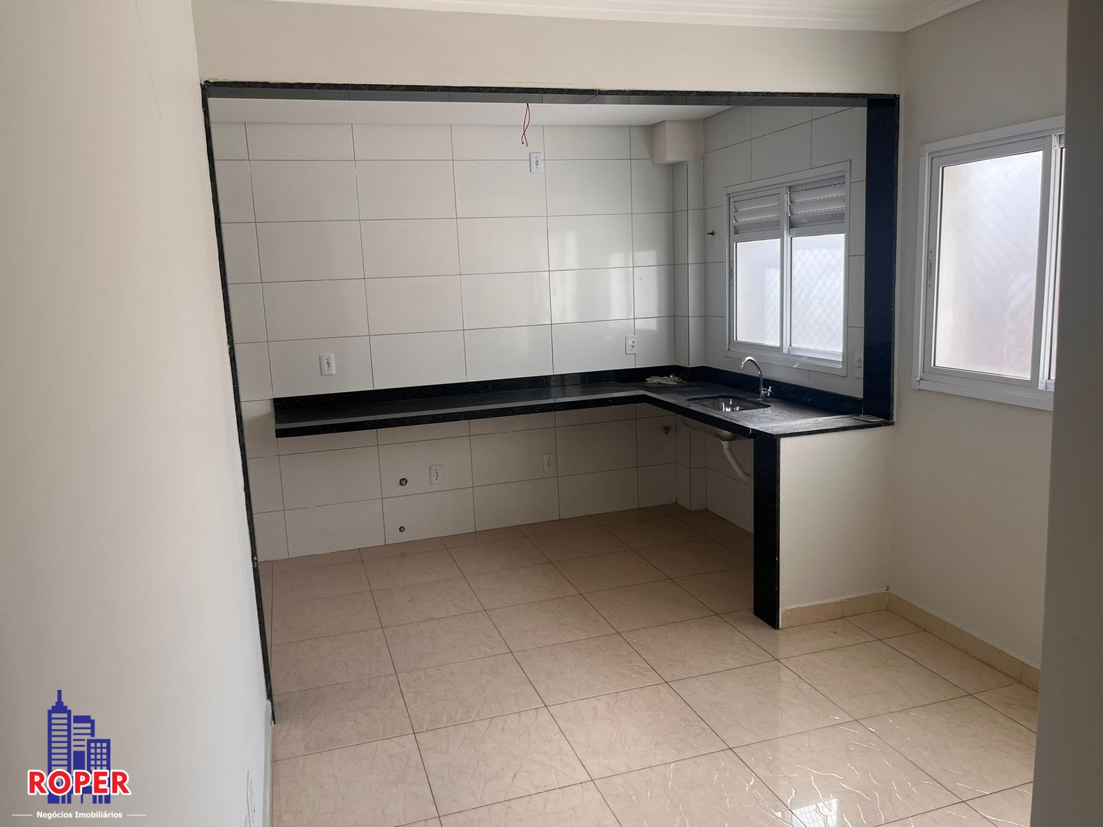 Cobertura à venda com 2 quartos, 99m² - Foto 4