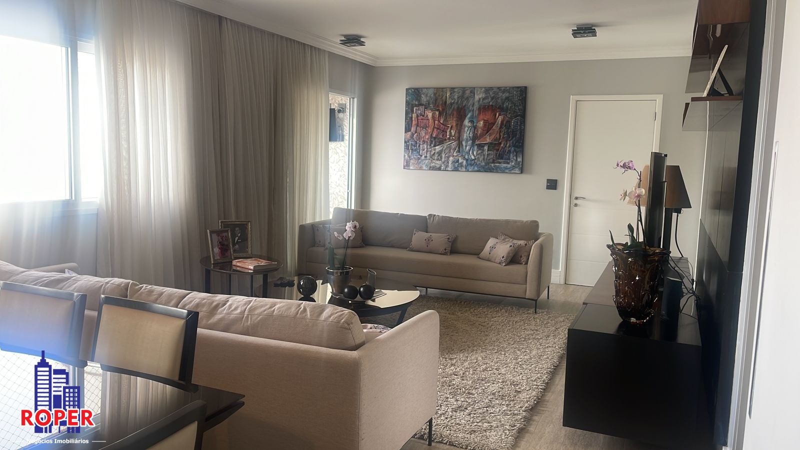 Apartamento à venda com 3 quartos, 141m² - Foto 2