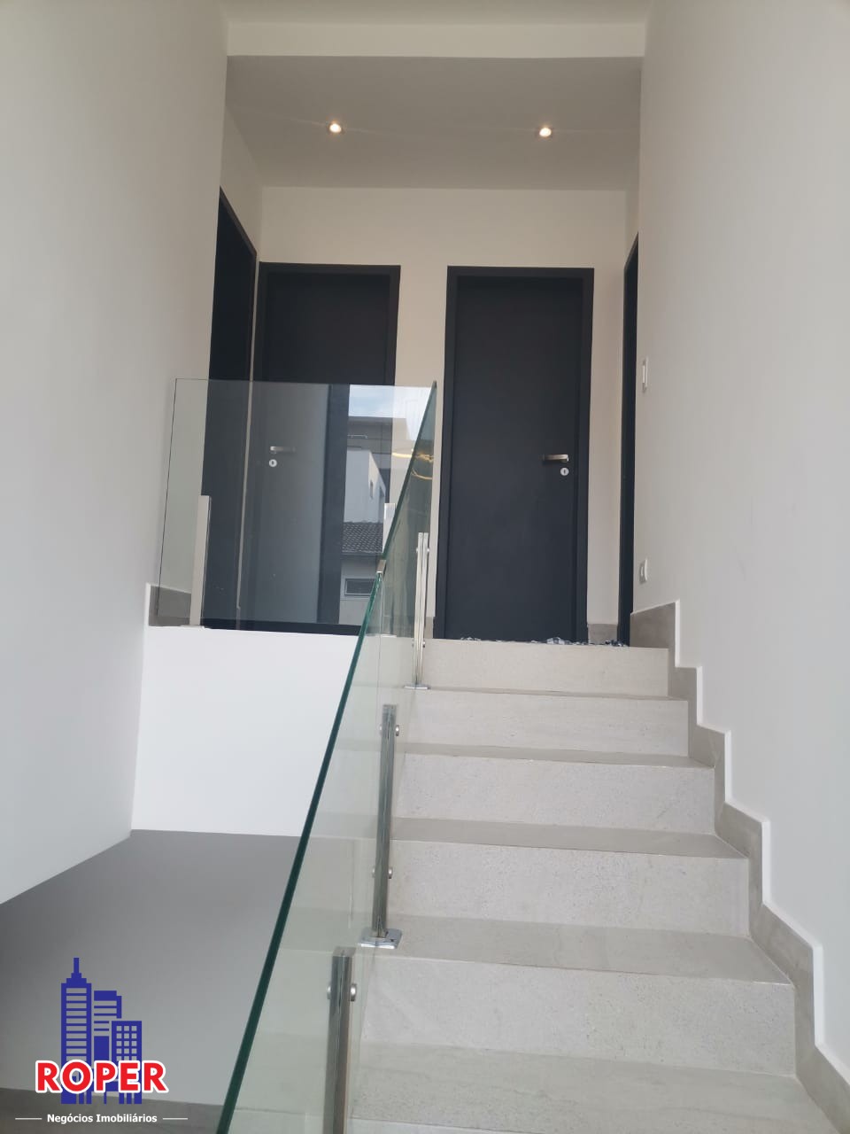 Casa à venda com 5 quartos, 280m² - Foto 11