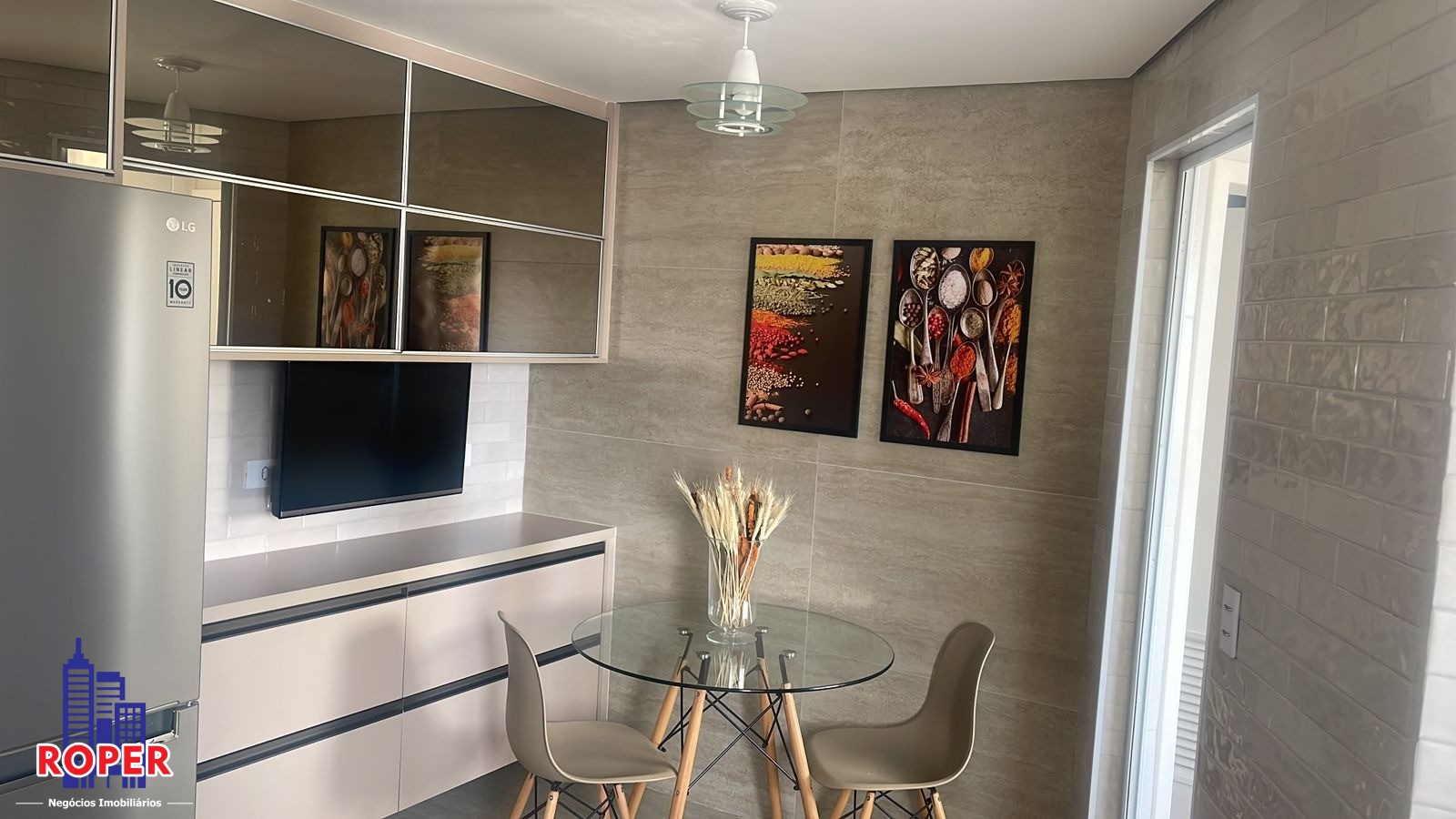 Apartamento à venda com 3 quartos, 141m² - Foto 6