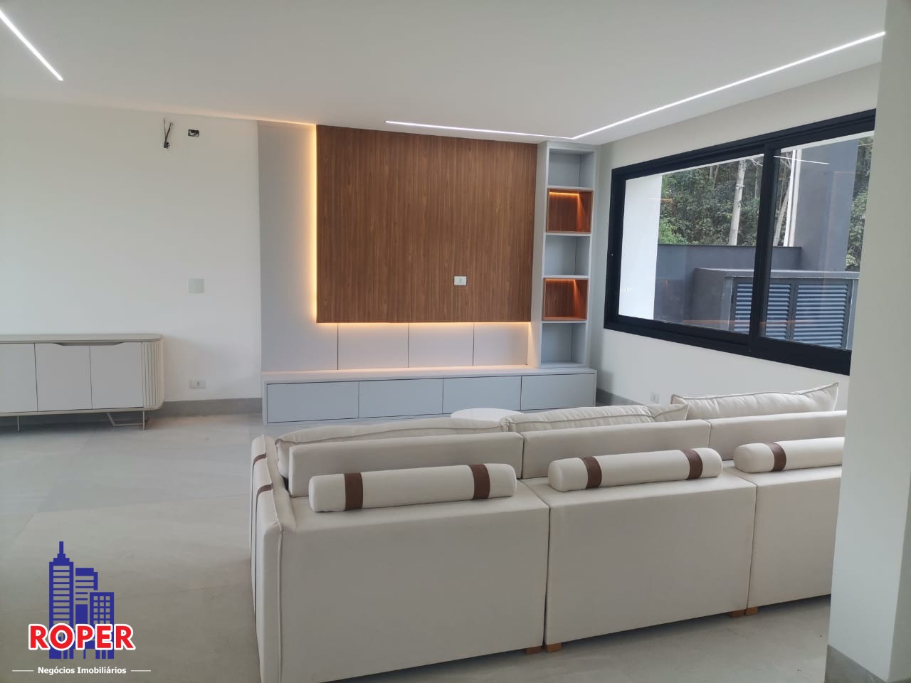 Casa à venda com 5 quartos, 280m² - Foto 4