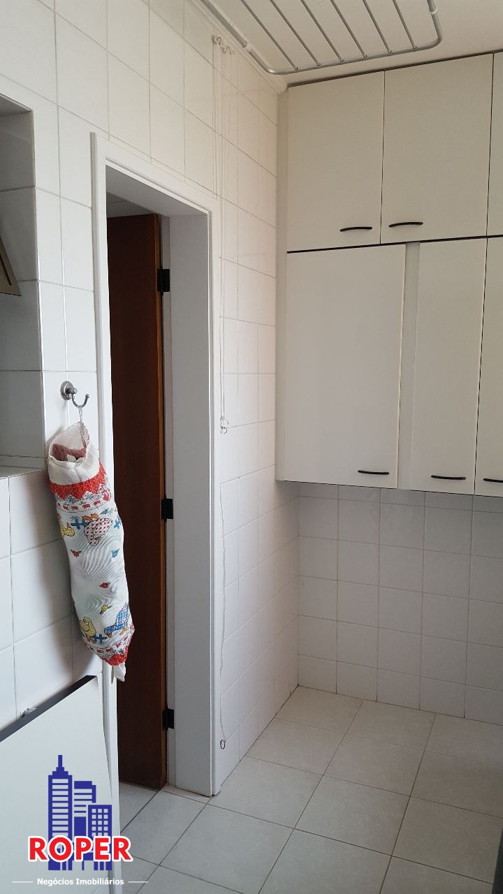 Apartamento para alugar com 3 quartos, 100m² - Foto 13